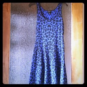 Jessica Simpson Black and blue sleeveless dress